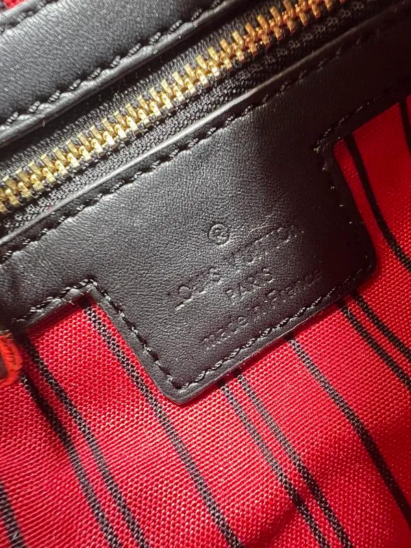 All Categories Official Website "Brand Women's Bags" Women's Bags 💙 LV 2026 New LV Crossbody Bag