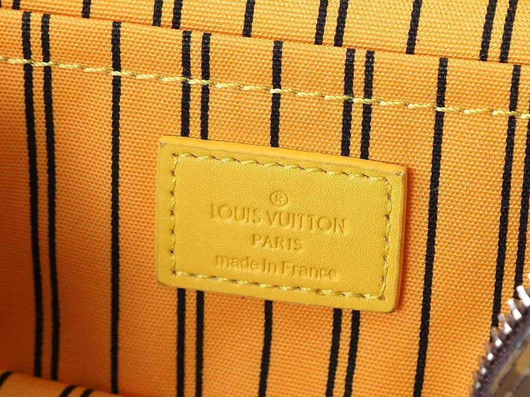 All Categories Official Website "Brand Women's Bags" Women's Bags 💙 LV 2025 New LV Cosmetic Bag