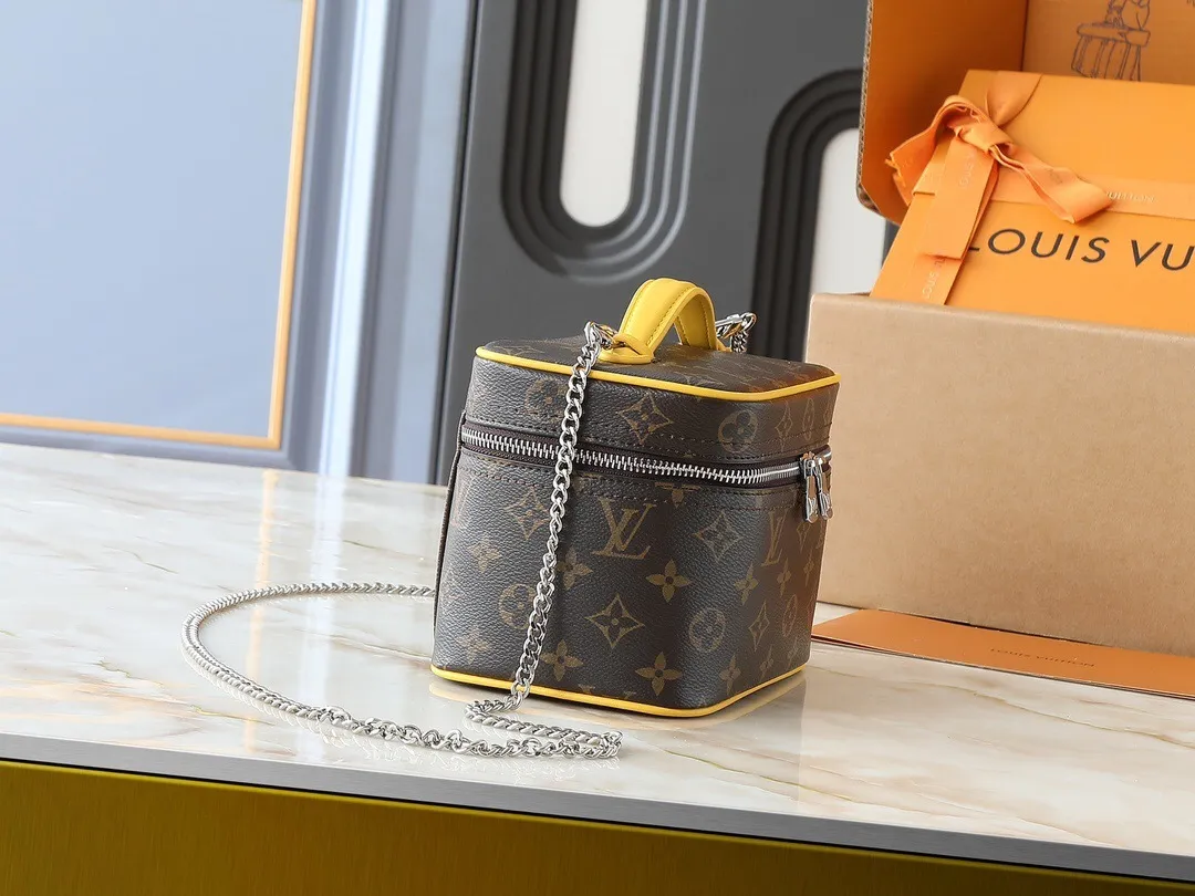 All Categories Official Website "Brand Women's Bags" Women's Bags 💙 LV 2025 New LV Cosmetic Bag