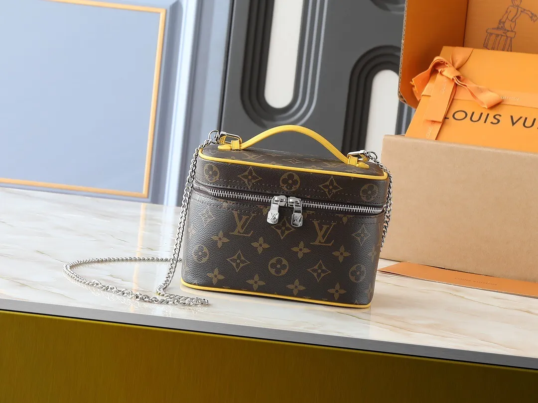 All Categories Official Website "Brand Women's Bags" Women's Bags 💙 LV 2025 New LV Cosmetic Bag