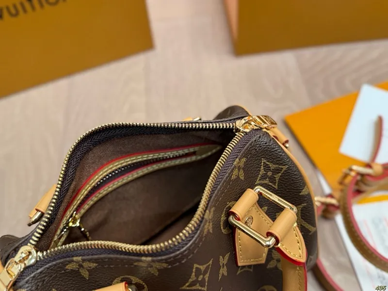 All Categories Official Website "Brand Women's Bags" Women's Bags 💙 LV 2025 New LV Crossbody Bag