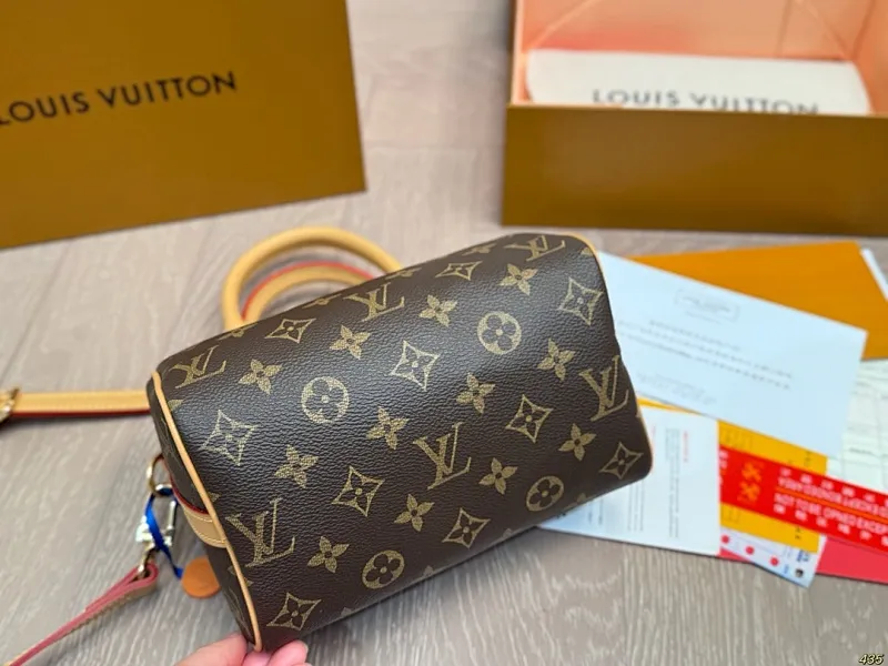 All Categories Official Website "Brand Women's Bags" Women's Bags 💙 LV 2025 New LV Crossbody Bag