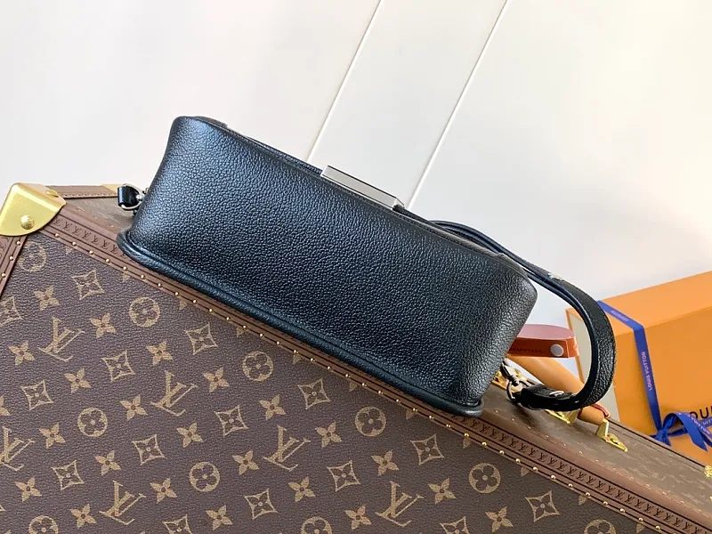 All Categories Official Website "Brand Women's Bags" Women's Bags 💙 LV 2026 New LV Crossbody Bag