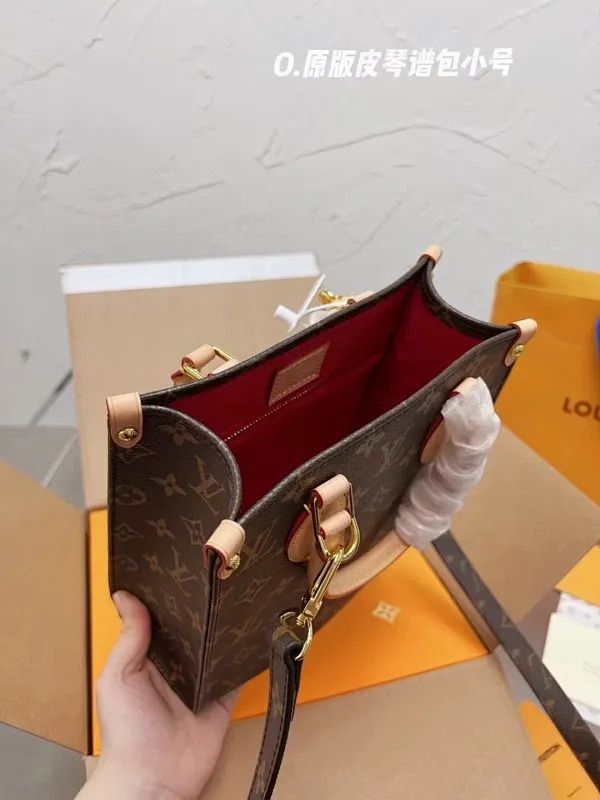 All categories Official website "Brand Women's Bags" Women's Bags 💙 LV fine imitation LV, high imitation LV bags, LV crossbody bags, 2023 official latest version LV presbyopia handbags, LV bag factory, recommended bags, size: 21-23CM