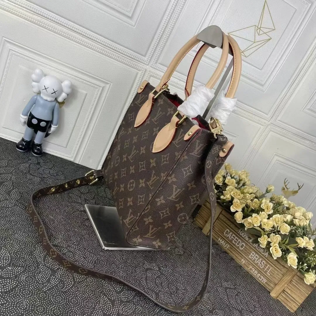 All categories Official website "Brand Women's Bags" Women's Bags 💙 LV fine imitation LV, high imitation LV bags, LV crossbody bags, 2023 official latest version LV presbyopia handbags, LV bag factory, recommended bags, size: 21-23CM