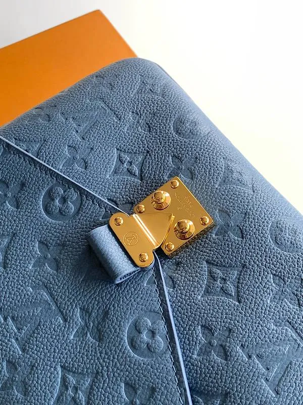 All Categories Official Website "Brand Women's Bags" Women's Bags 💙 LV 2026 Official Website New LV Crossbody Bag