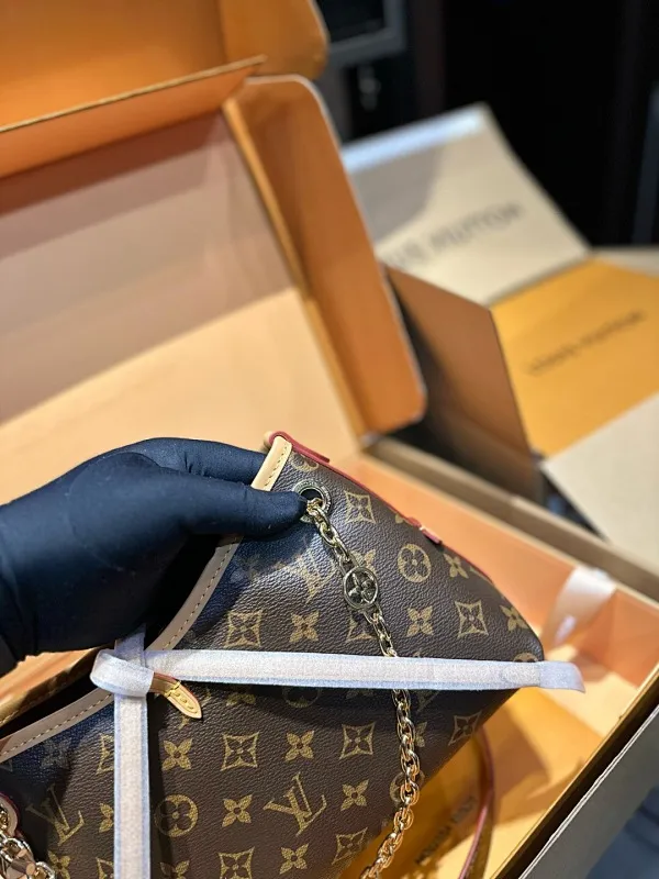 All Categories Official Website "Brand Women's Bags" Women's Bags 💙 LV 2025 New LV Crossbody Bag