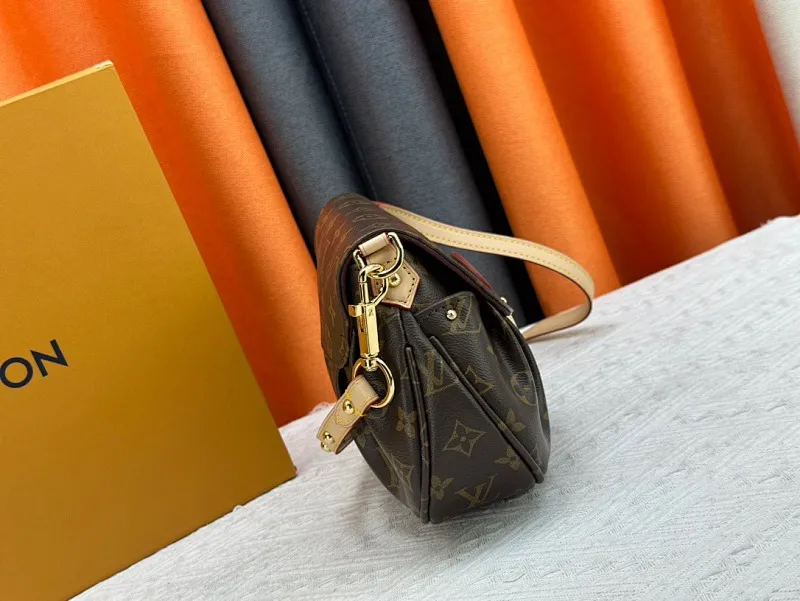 All Categories Official Website "Brand Women's Bags" Women's Bags 💙 LV 2024 New LV Crossbody Bag