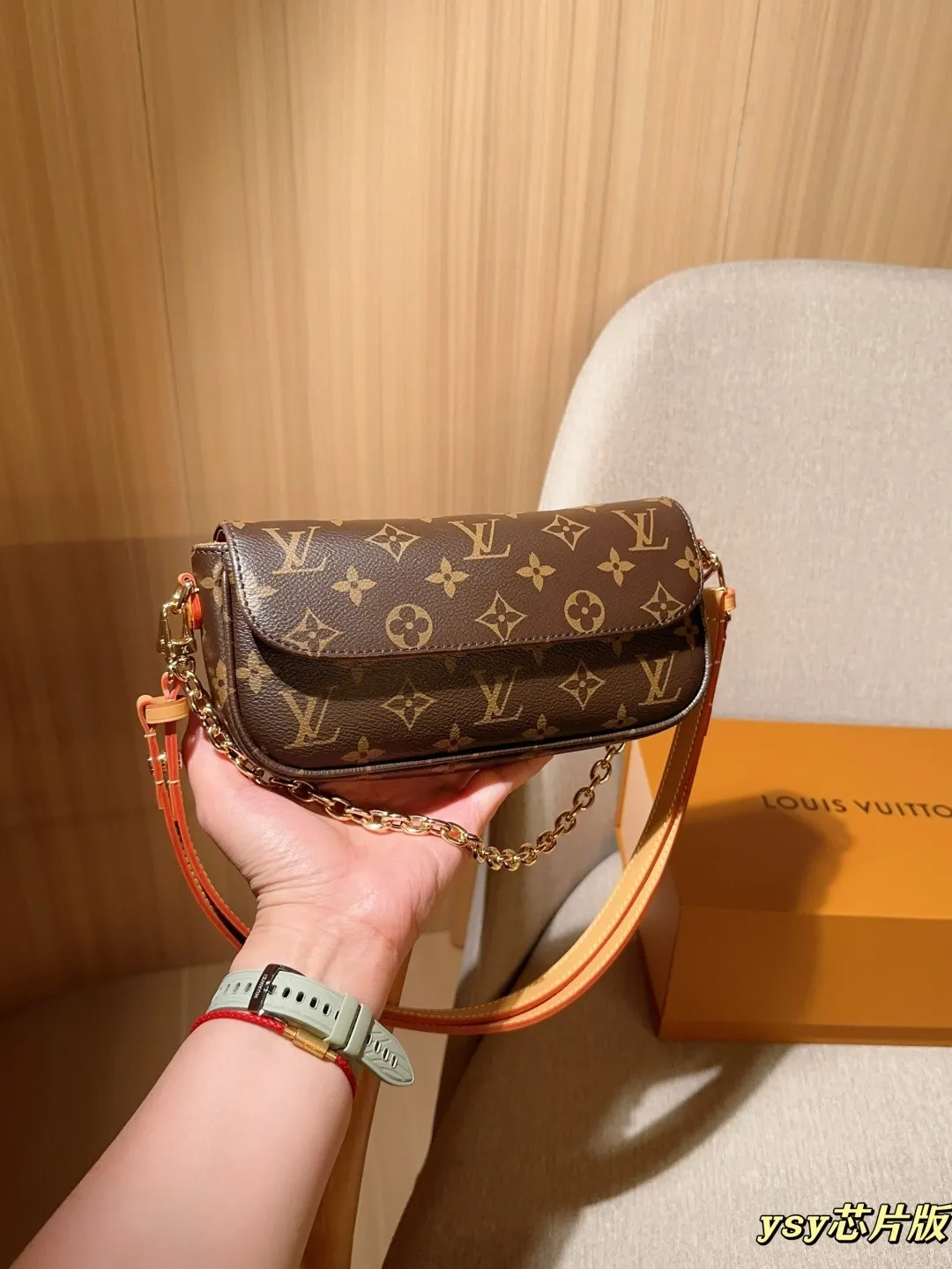 All categories Official website "Brand Women's Bags" Women's Bags 💙 LV 2025 new LV armpit bag