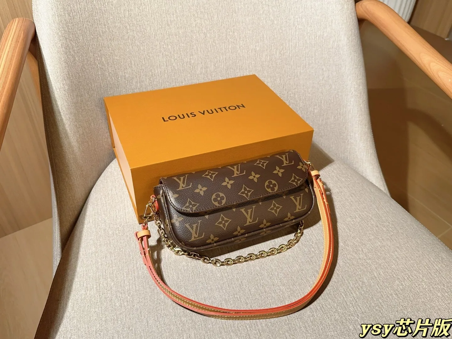 All categories Official website "Brand Women's Bags" Women's Bags 💙 LV 2025 new LV armpit bag