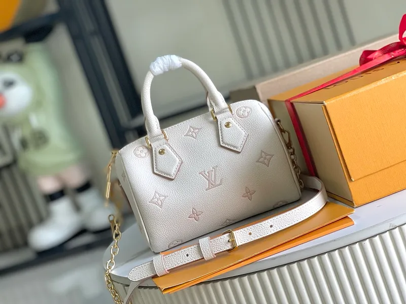 All Categories 💚 Authentic Grade Bags 💚 LV 2026 New LV Top Replica Crossbody Shoulder Bag