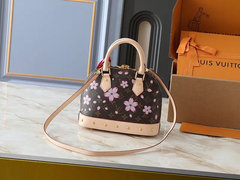 All Categories Official Website "Brand Women's Bags" Women's Bags 💙 LV 2025 New LV Crossbody Bag
