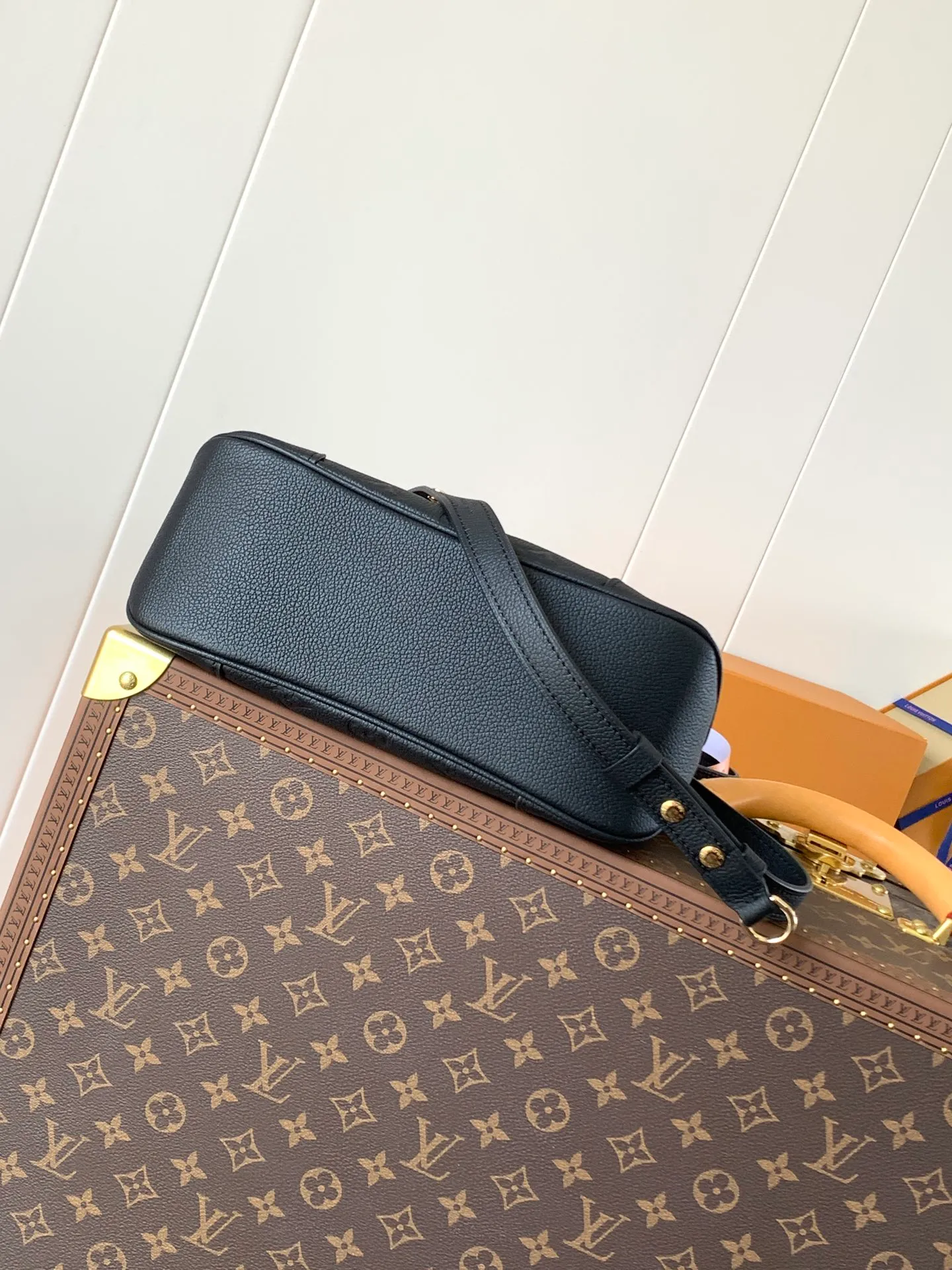 All Categories Official Website "Brand Women's Bags" Women's Bags 💙 LV 2026 New LV Crossbody Bag