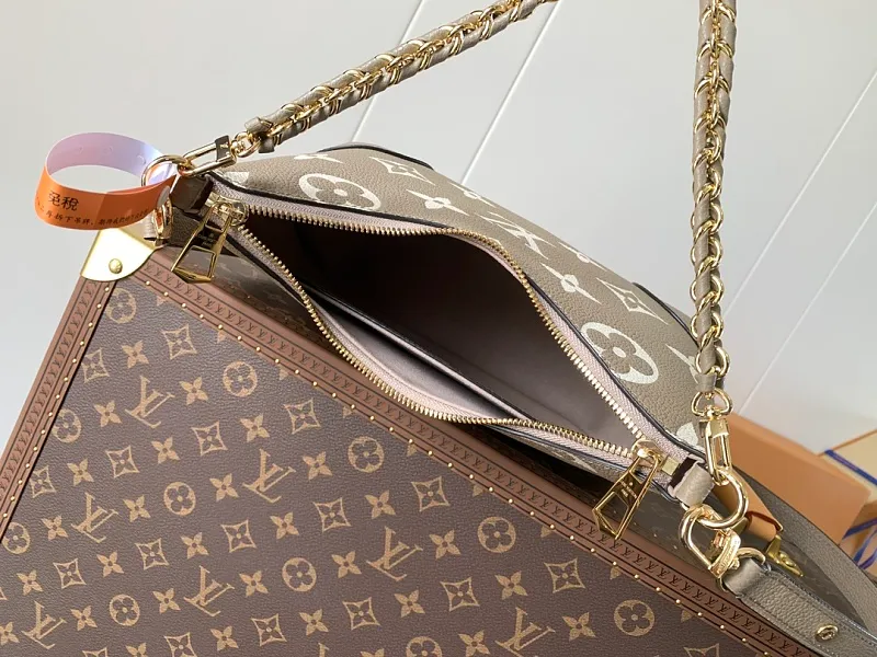 All Categories Official Website "Brand Women's Bags" Women's Bags 💙 LV 2026 New LV Crossbody Bag