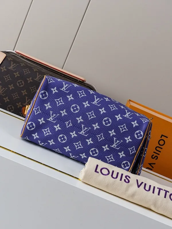 All Categories Official Website "Brand Women's Bags" Women's Bags 💙 LV 2025 New LV Crossbody Bag