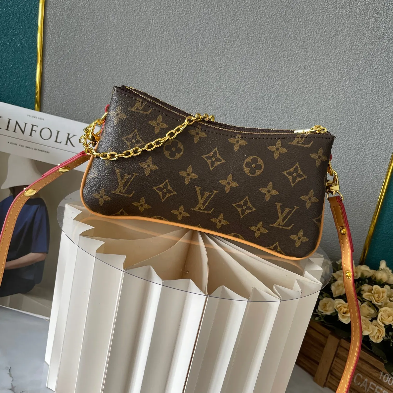 All Categories Official Website "Brand Women's Bags" Women's Bags 💙 LV 2024 New LV Crossbody Bag