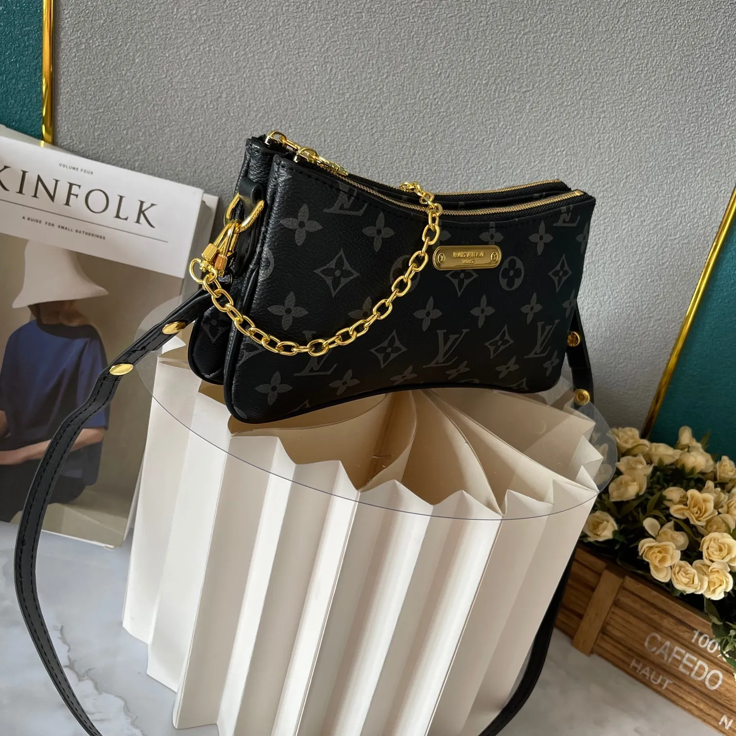 All Categories Official Website "Brand Women's Bags" Women's Bags 💙 LV 2024 New LV Crossbody Bag