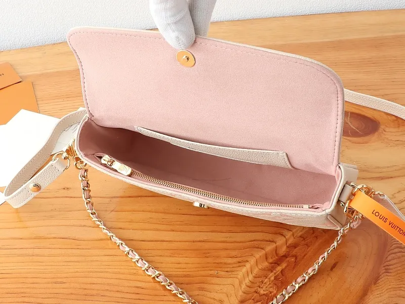 All Categories Official Website "Brand Women's Bags" Women's Bags 💙 LV LV 2026 New Crossbody Shoulder Bag