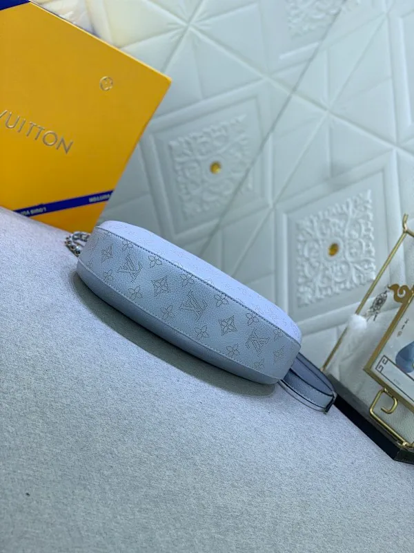 All Categories Official Website "Brand Women's Bags" Women's Bags 💙 LV 2024 New LV Crossbody Bag