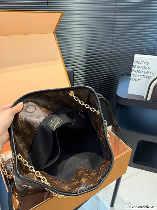 All Categories Official Website "Brand Women's Bags" Women's Bags 💙 LV 2025 New LV Crossbody Bag