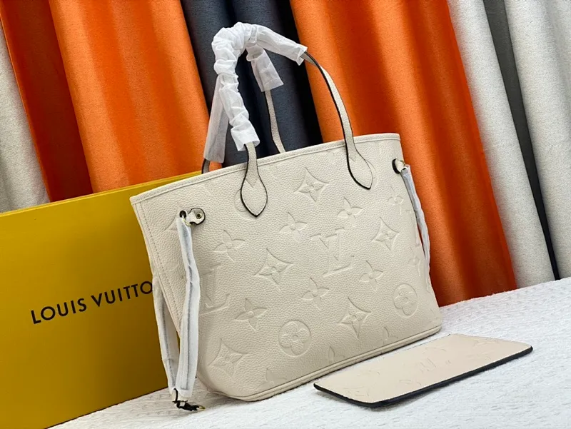 All categories Official website "Brand Women's Bags" Women's Bags 💙 LV replica LV, fine imitation LV bags, LV shoulder bags, 2023 official latest version LV full leather embossed handbag, bag factory, original material, size: 32-29-17CM