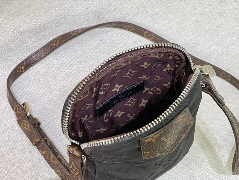 All Categories Official Website "Brand Women's Bags" Women's Bags 💙 LV 2023 New LV Mobile Phone Bag