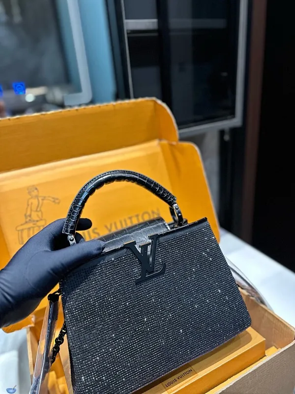 All Categories Official Website "Brand Women's Bags" Women's Bags 💙 LV 2025 New LV Crossbody Bag
