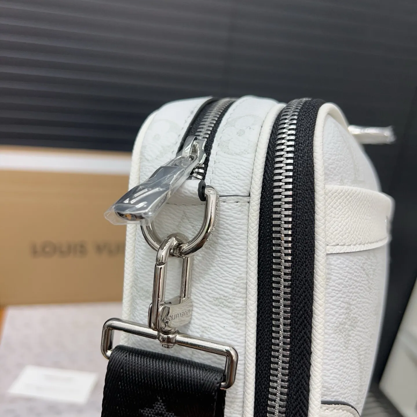 All Categories Official Website "Brand Women's Bags" Women's Bags 💙 LV 2025 New LV Crossbody Bag