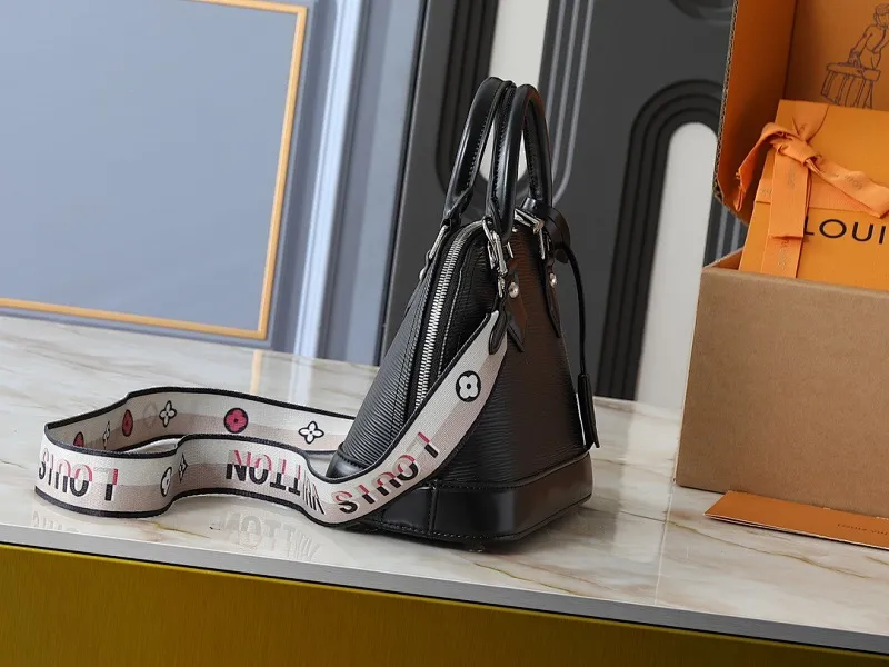 All Categories Official Website "Brand Women's Bags" Women's Bags 💙 LV 2025 New LV Crossbody Bag