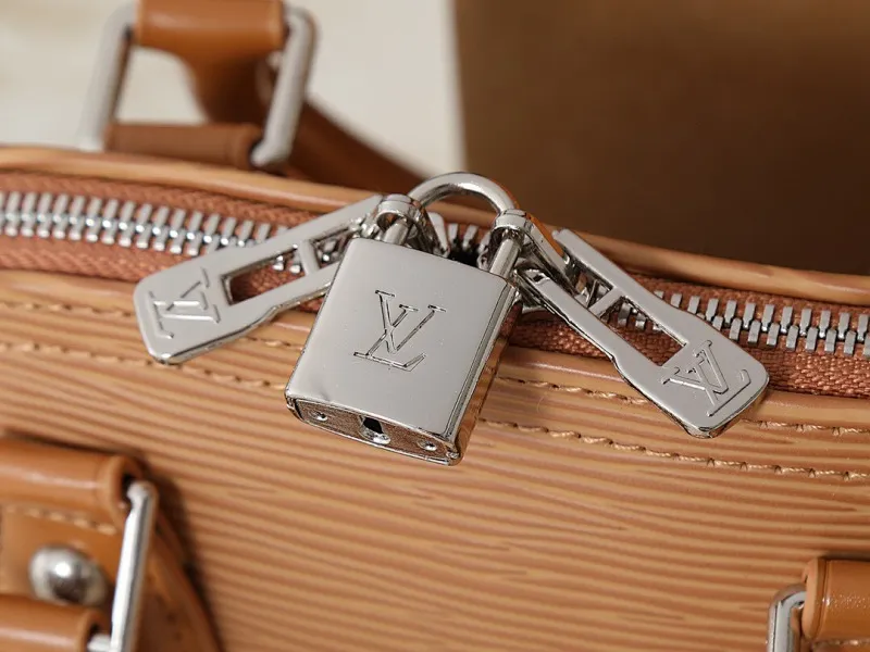 All Categories Official Website "Brand Women's Bags" Women's Bags 💙 LV 2025 New LV Crossbody Bag
