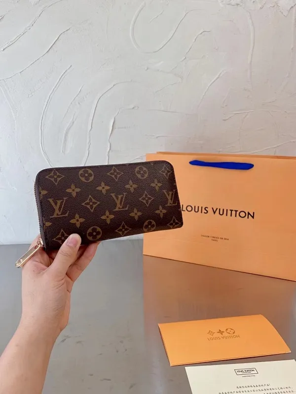 All categories Official website "Three-piece bag set" Three-piece set💖 LV 2023 new LV bag three-piece set wholesale