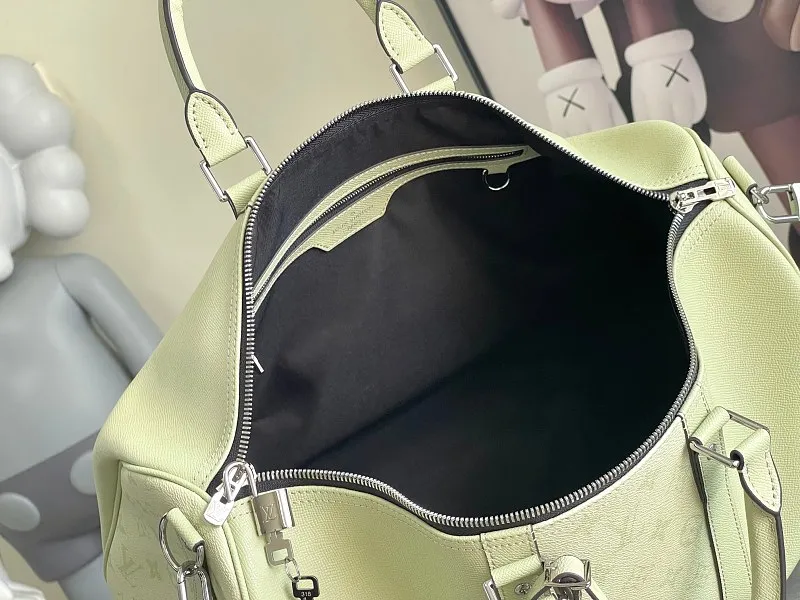 All categories 💚 Authentic bags 💚 LV 2026 new LV travel bag