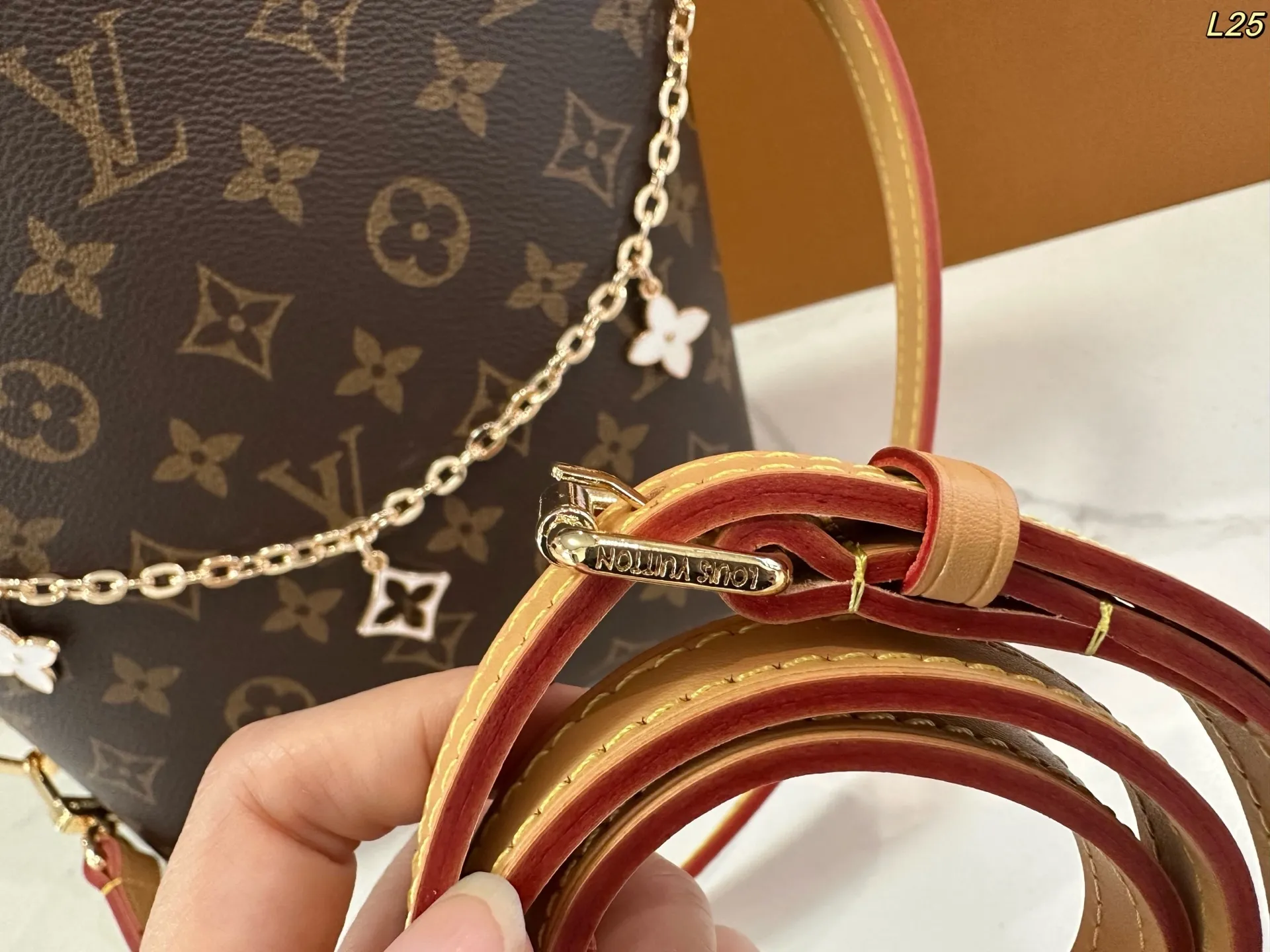 All Categories Official Website "Brand Women's Bags" Women's Bags 💙 LV 2025 New LV Crossbody Bag