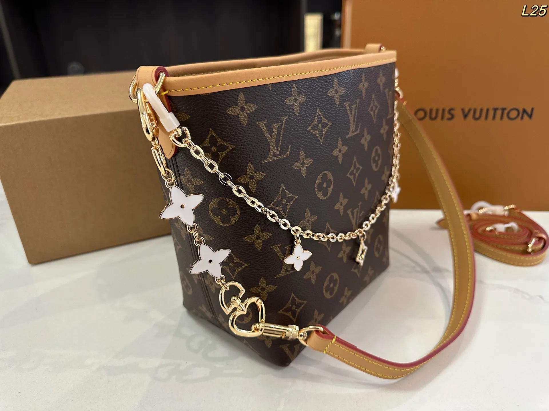 All Categories Official Website "Brand Women's Bags" Women's Bags 💙 LV 2025 New LV Crossbody Bag