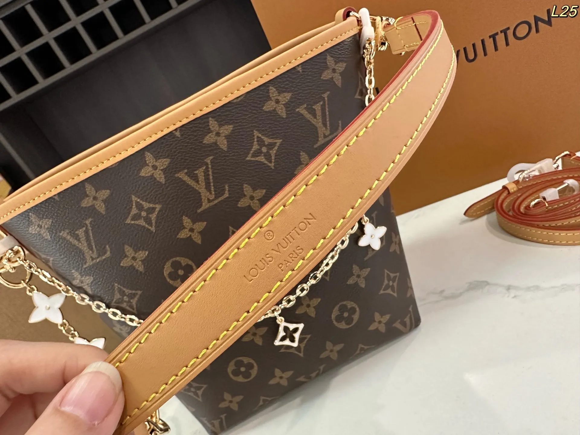 All Categories Official Website "Brand Women's Bags" Women's Bags 💙 LV 2025 New LV Crossbody Bag