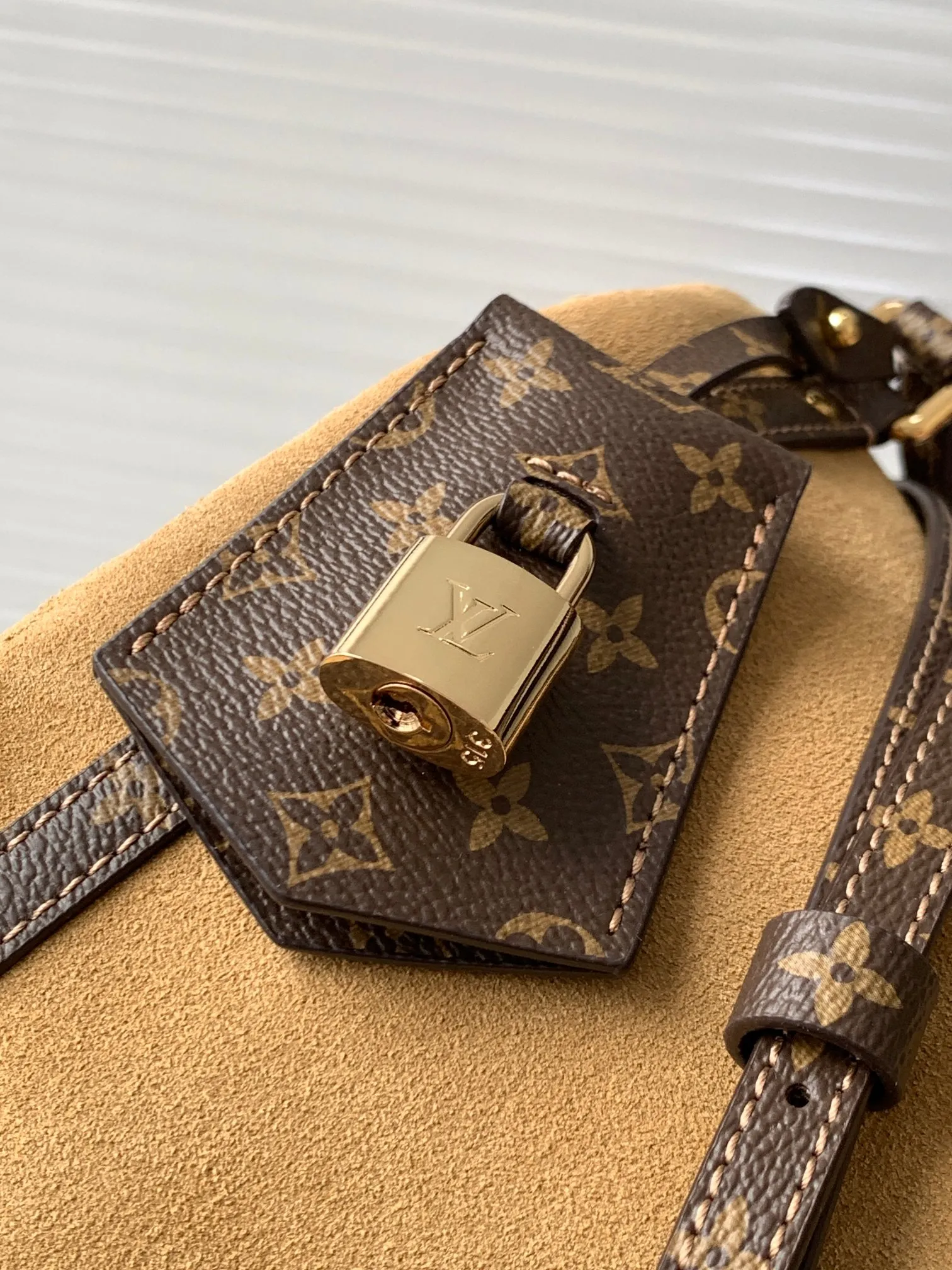 All Categories Official Website "Brand Women's Bags" Women's Bags 💙 LV 2026 Official Website New LV Crossbody Bag