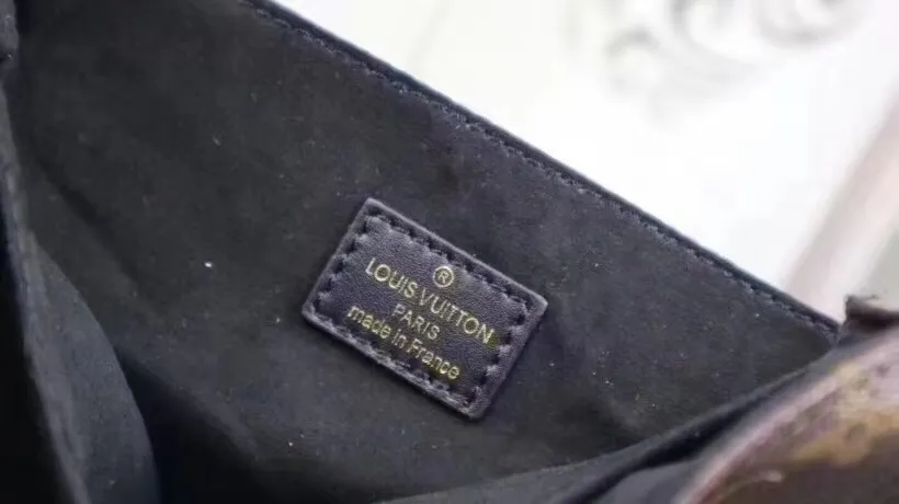 All categories Official website "Brand Women's Bags" Women's Bags 💙 LV fine imitation LV, high imitation LV bags, LV crossbody bags, 2023 official latest version LV messenger bag, LV bag factory, recommended bags, size: 25-17CM