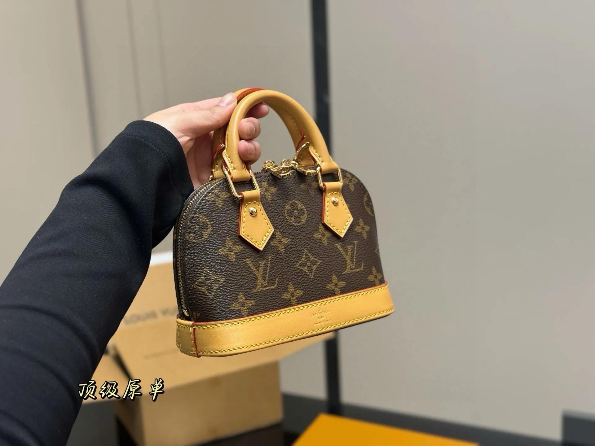 All Categories Official Website "Brand Women's Bags" Women's Bags 💙 LV 2025 New LV Crossbody Bag