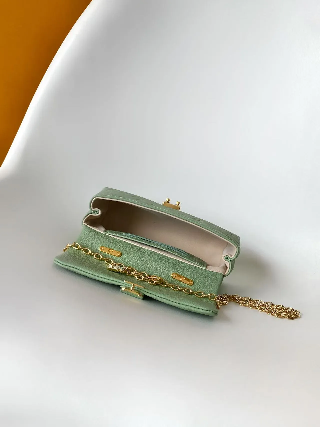 All categories Official website "Brand Women's Bags" Women's Bags 💙 LV LV2026 new crossbody bag