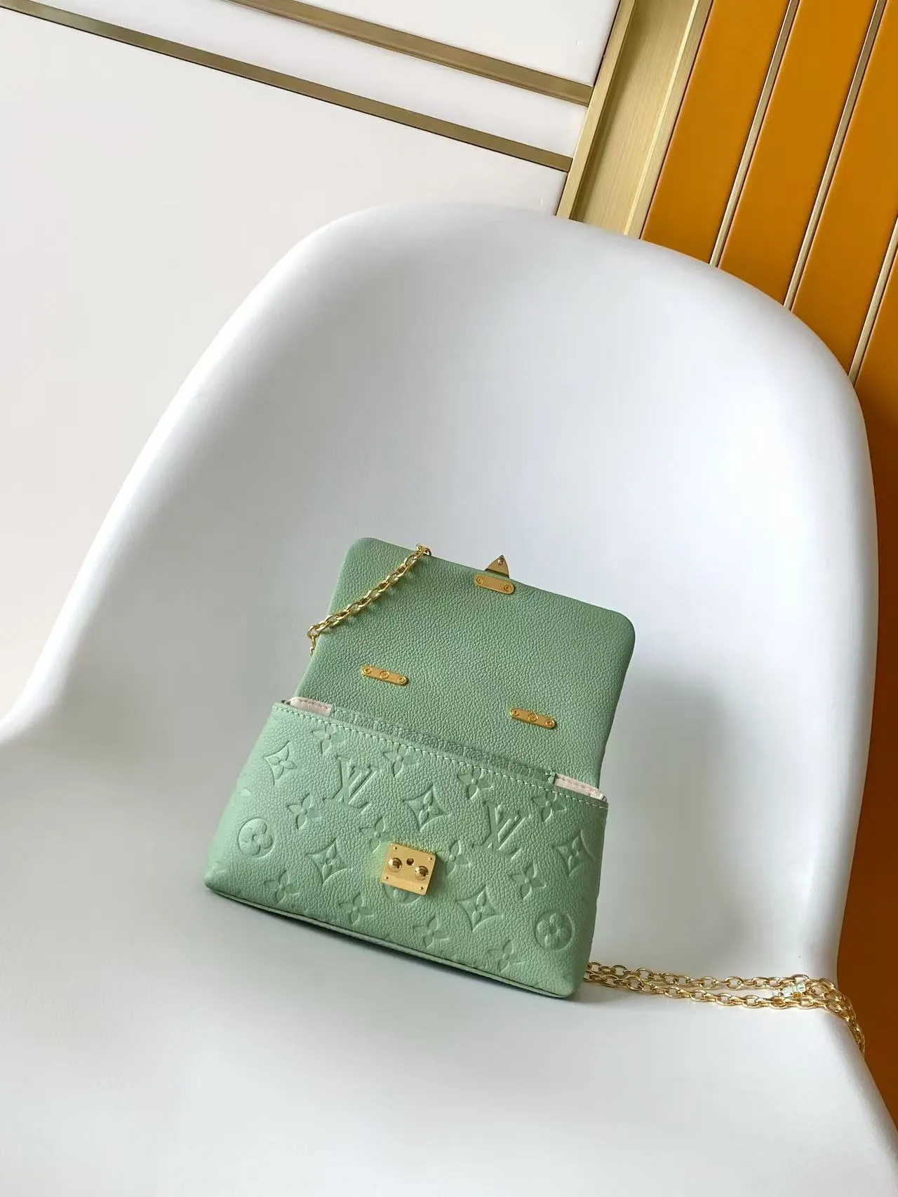 All categories Official website "Brand Women's Bags" Women's Bags 💙 LV LV2026 new crossbody bag