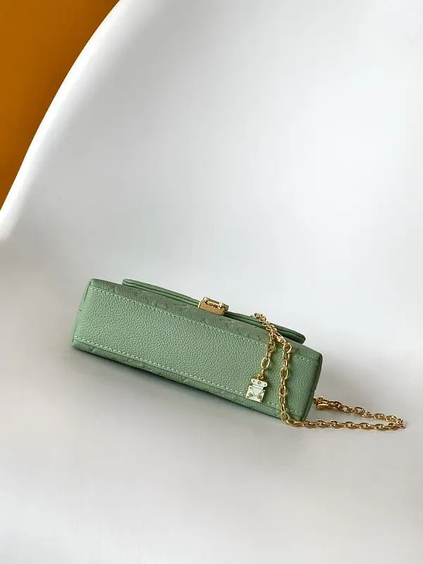 All categories Official website "Brand Women's Bags" Women's Bags 💙 LV LV2026 new crossbody bag