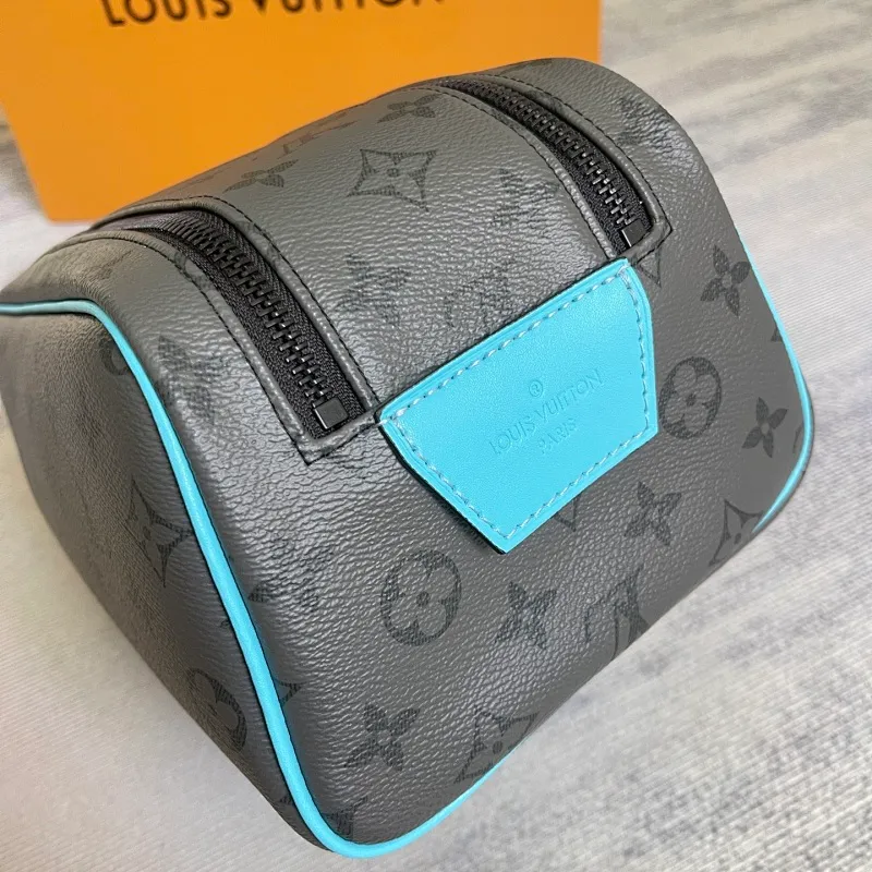 All categories Official website "Brand Women's Bags" Women's Bags 💙 LV 2025 new LV toiletry bag