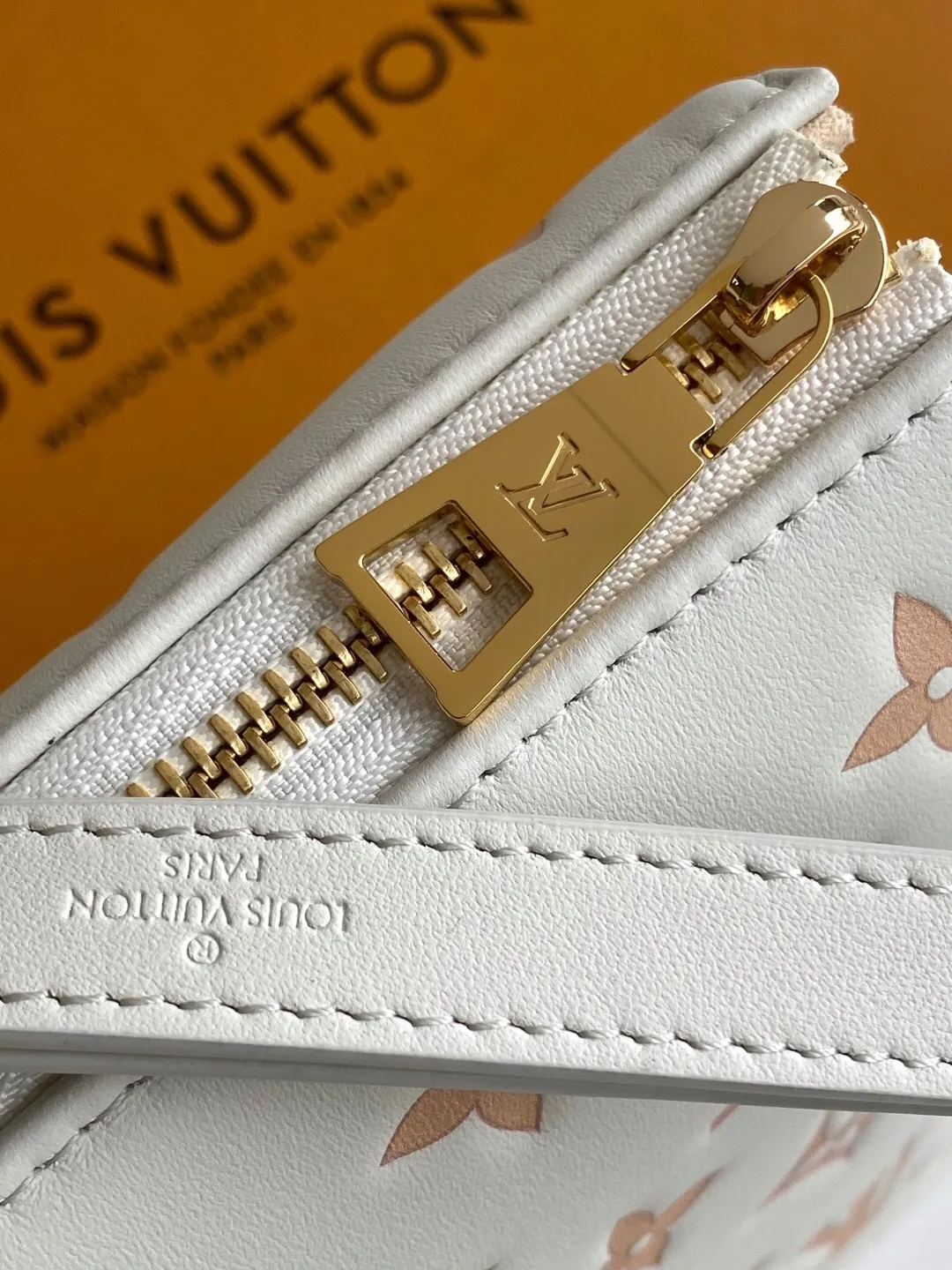 All Categories Official Website "Brand Women's Bags" Women's Bags 💙 LV 2025 New LV Crossbody Bag