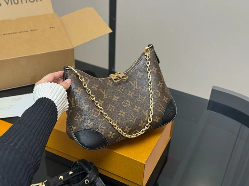 All Categories Official Website "Brand Women's Bags" Women's Bags 💙 LV 2025 New LV Crossbody Bag