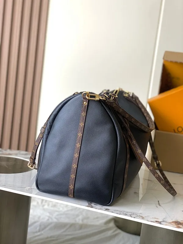 All Categories Official Website "Brand Women's Bags" Women's Bags 💙 LV 2026 New LV Crossbody Bag