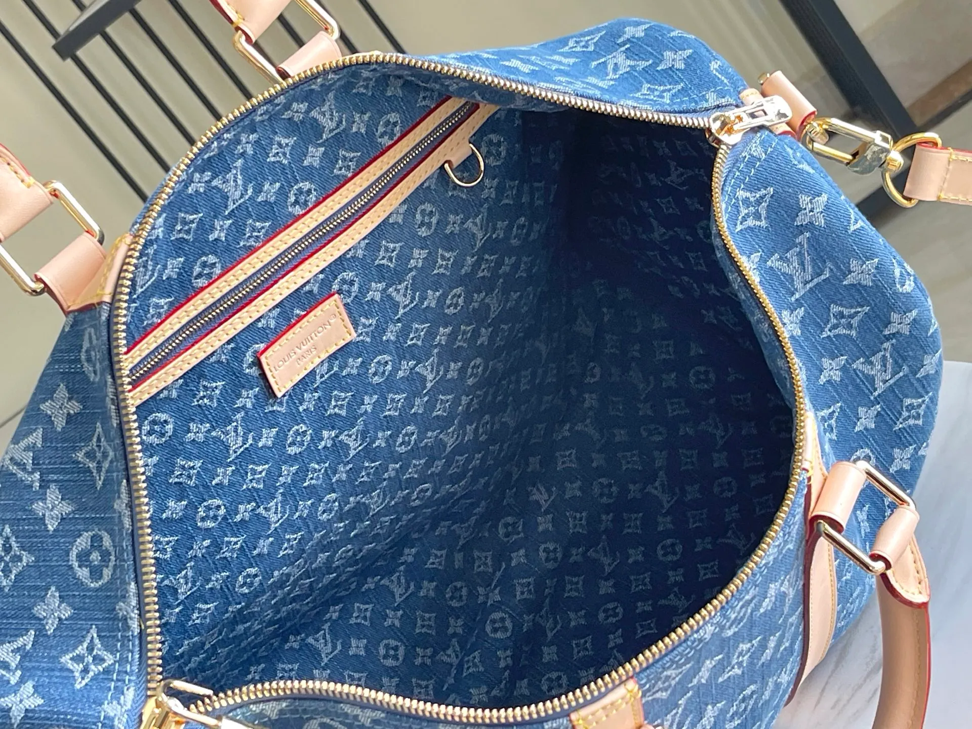 All categories 💚 Authentic bags 💚 LV LV new travel bag