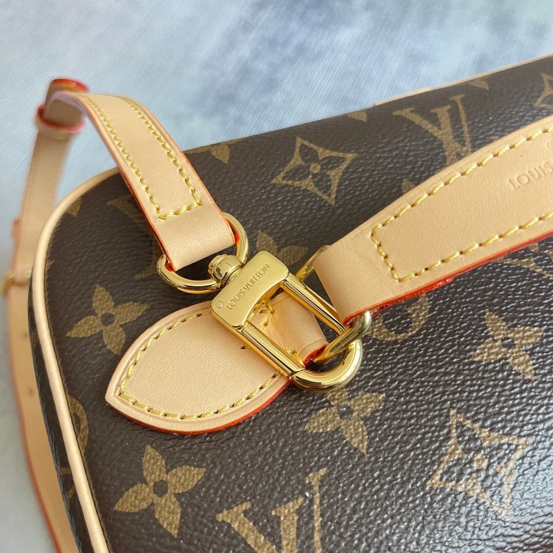 All Categories Official Website "Brand Women's Bags" Women's Bags 💙 LV 2025 New LV Cosmetic Bag