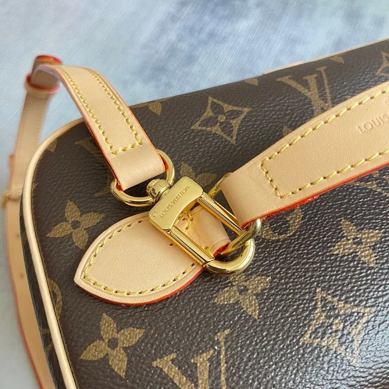 All Categories Official Website "Brand Women's Bags" Women's Bags 💙 LV 2025 New LV Cosmetic Bag