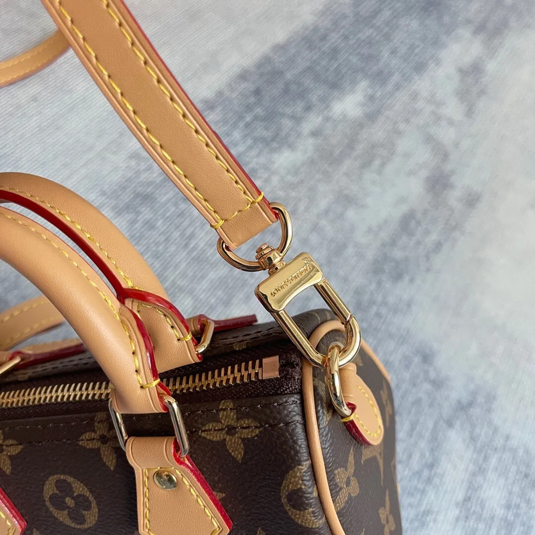 All Categories Official Website "Brand Women's Bags" Women's Bags 💙 LV 2025 New LV Crossbody Bag