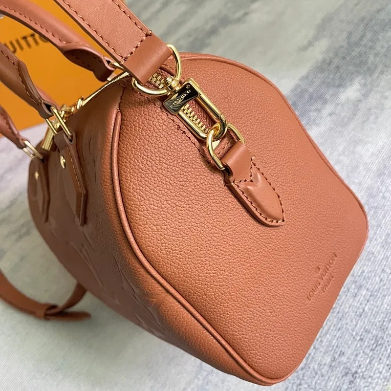 All Categories Official Website "Brand Women's Bags" Women's Bags 💙 LV 2026 New LV Crossbody Bag